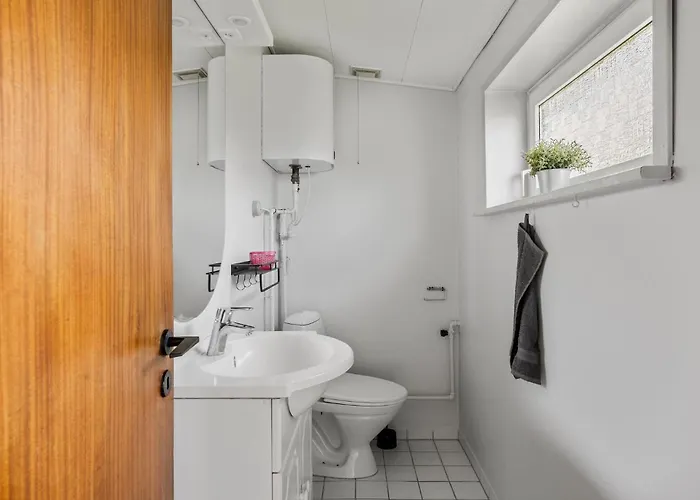Vakantiehuis In With Kitchen Broager